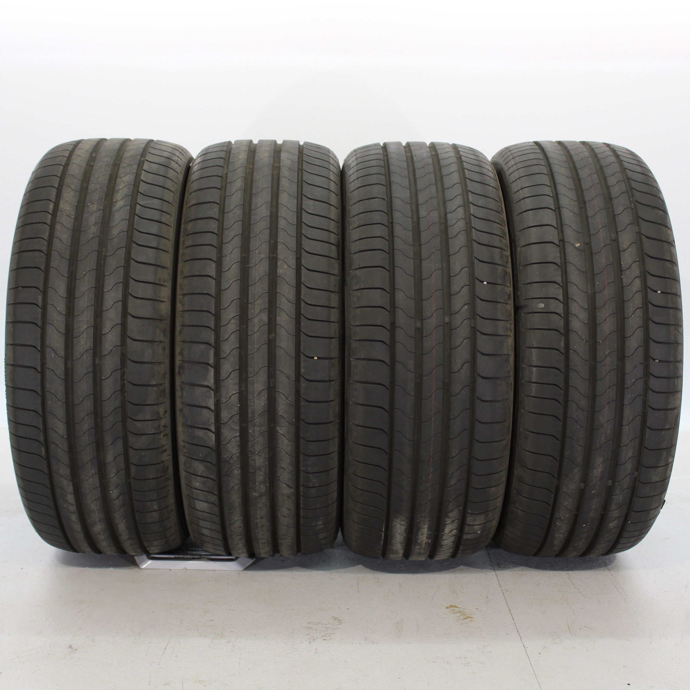 4x Sommerreifen Bridgestone Turanza 6 225/55 R18 102Y DOT23 6,5mm