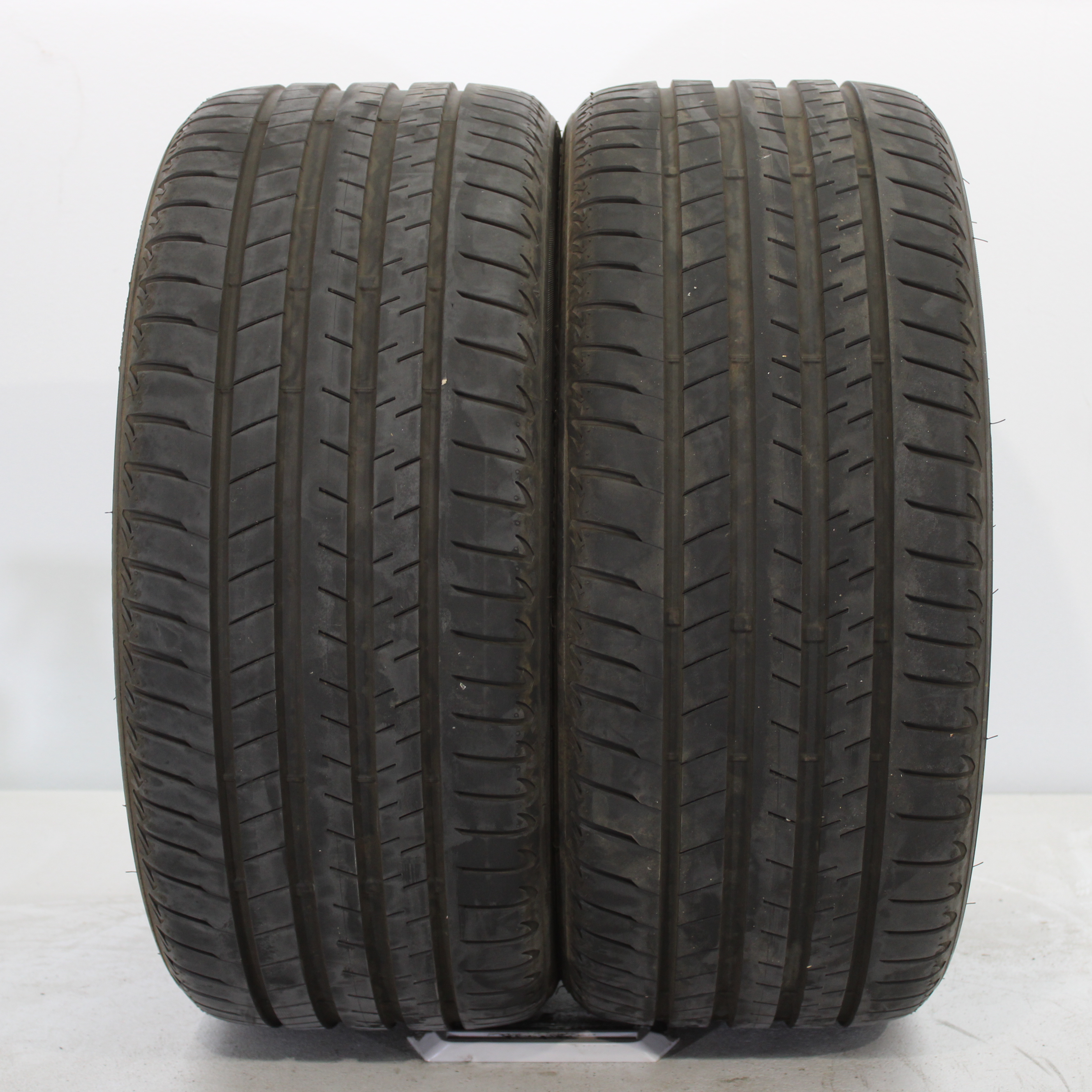 2x Sommerreifen Bridgestone Alenza 001 245/40 R21 100Y DOT5219 6,5mm