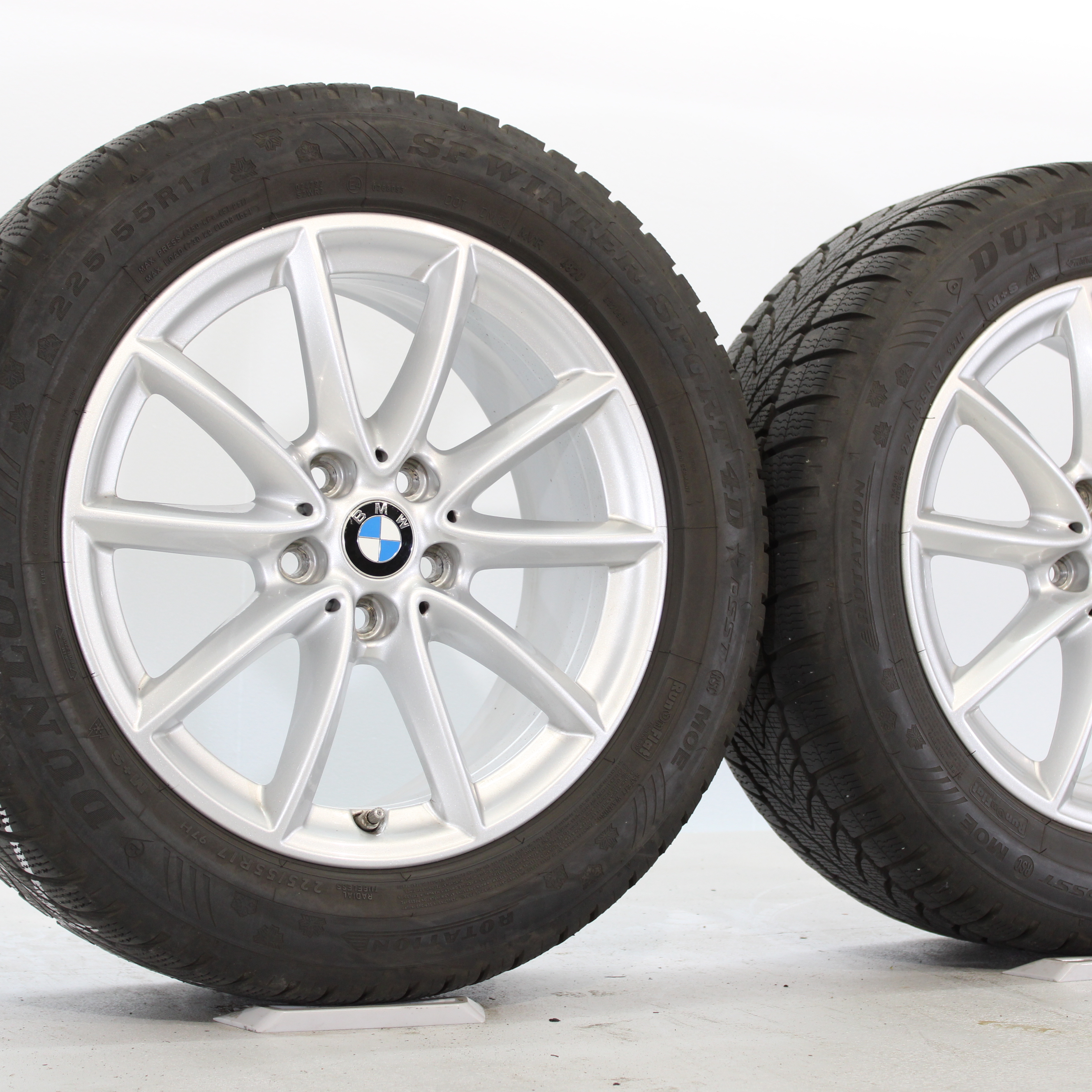 BMW X1 F48 X2 F39 Winterräder 17 Zoll Styling 560 V-Speiche