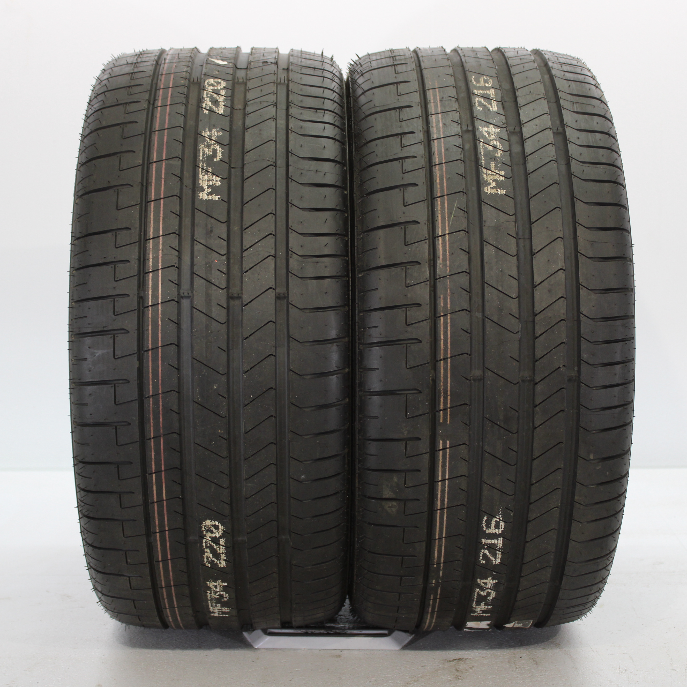 2x Sommerreifen Pirelli P Zero 285/30 R21 103Y DOT23 NEU