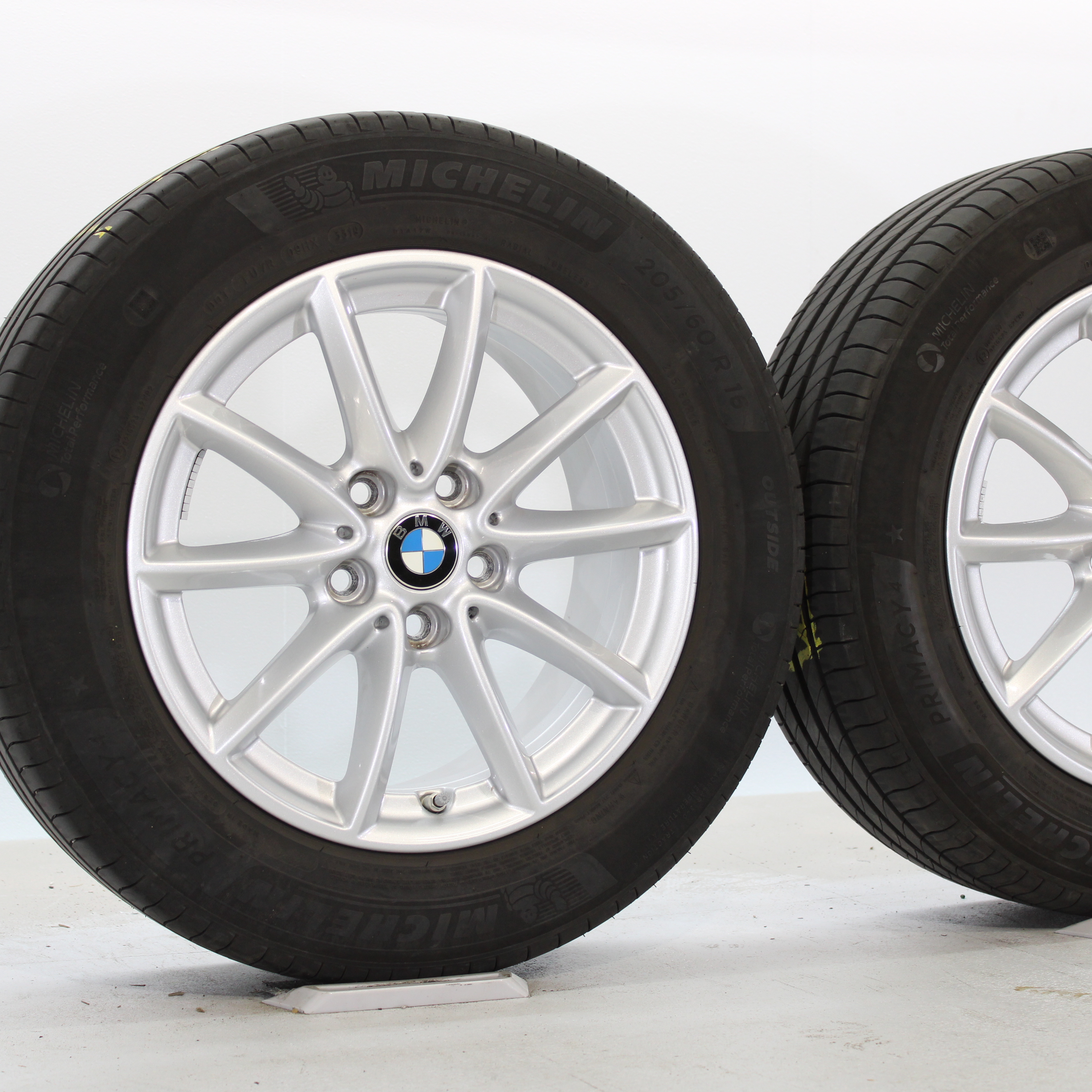 BMW 2er Active Gran Tourer F45 F46 Sommerräder 16 Zoll Styling 471 V-Speiche