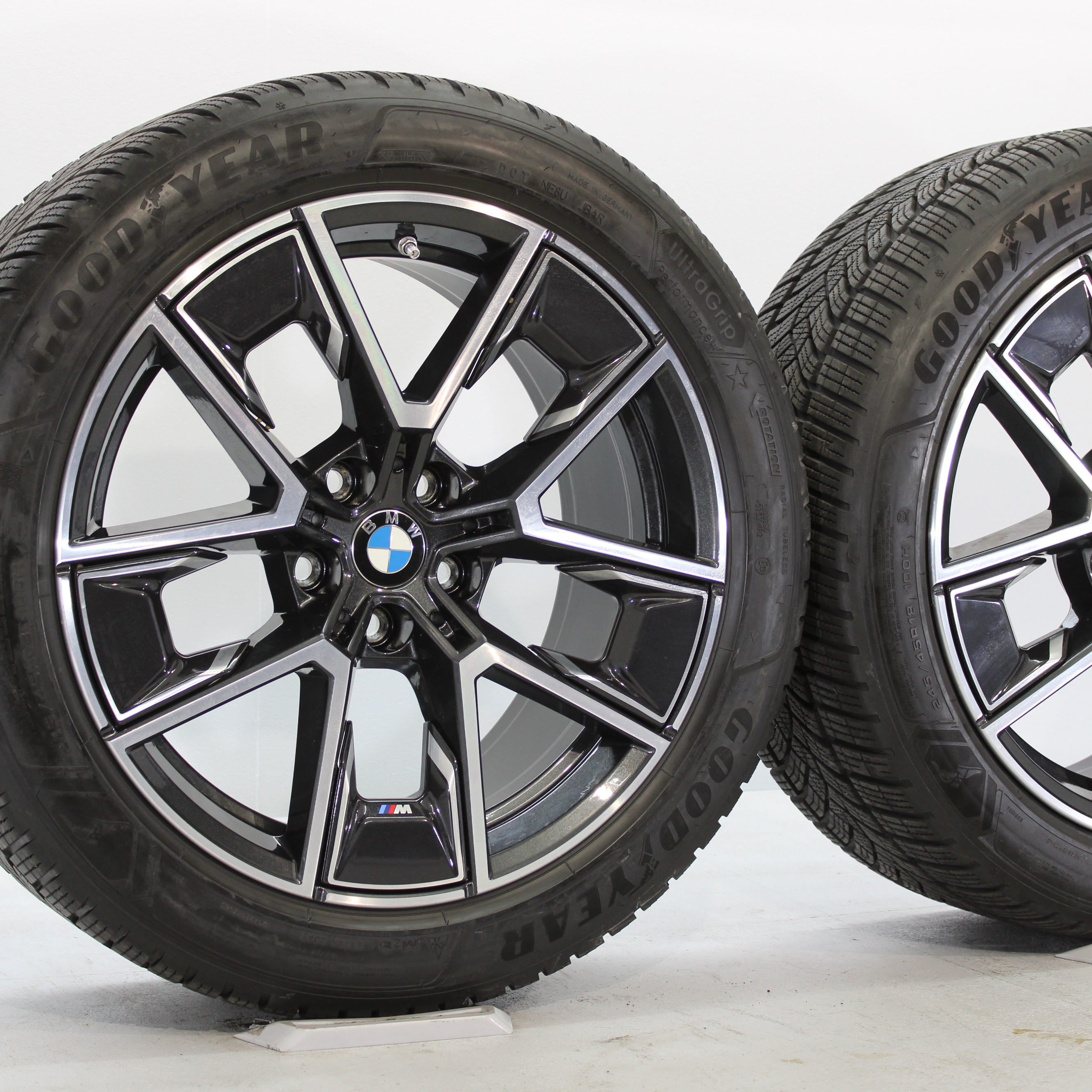 BMW 4er G26 i4 G26 Winterräder 18 Zoll Styling M858 M-Aerodynamikrad