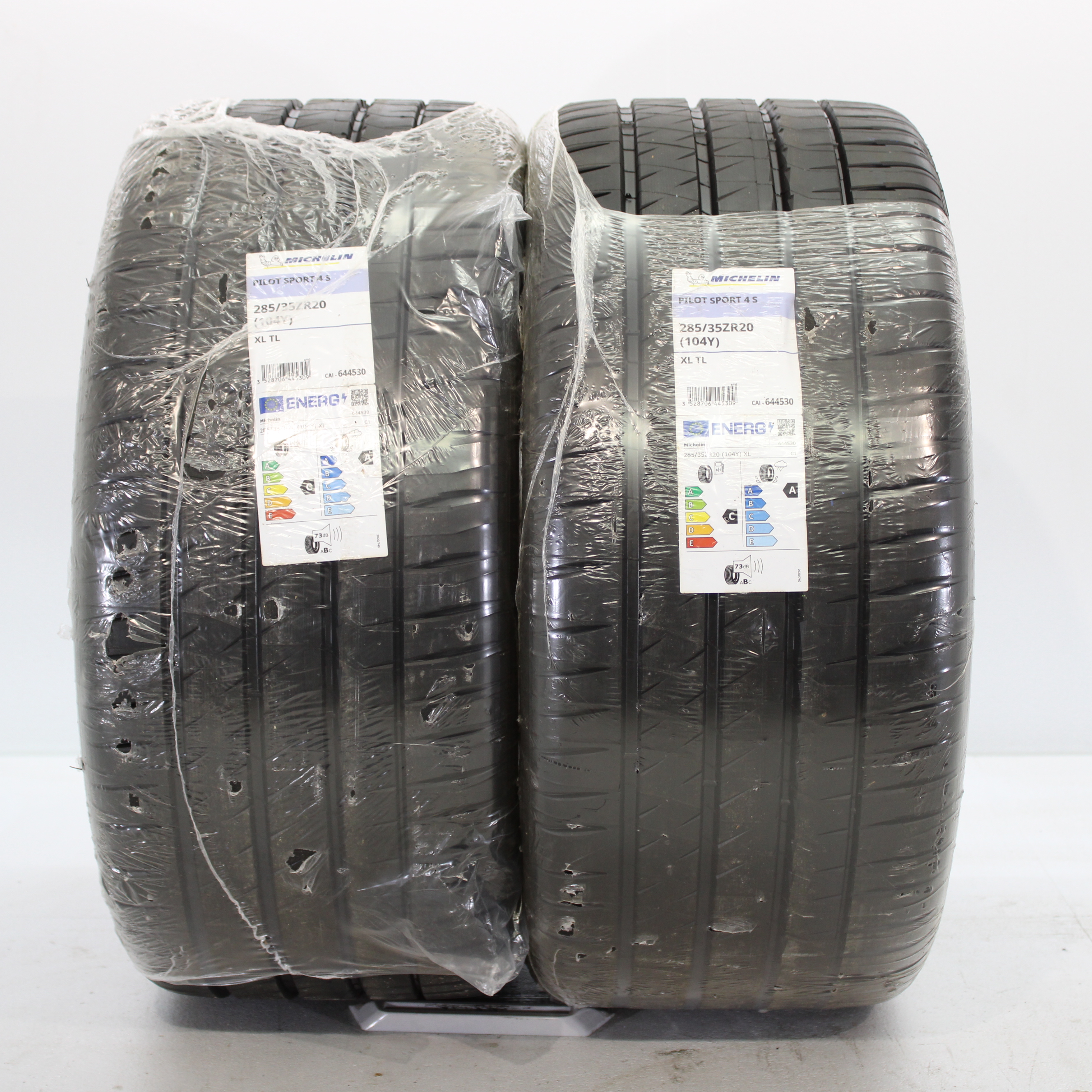 2x Sommerreifen Michelin Pilot Sport 4S 285/35 R20 104Y DOT0425 NEU