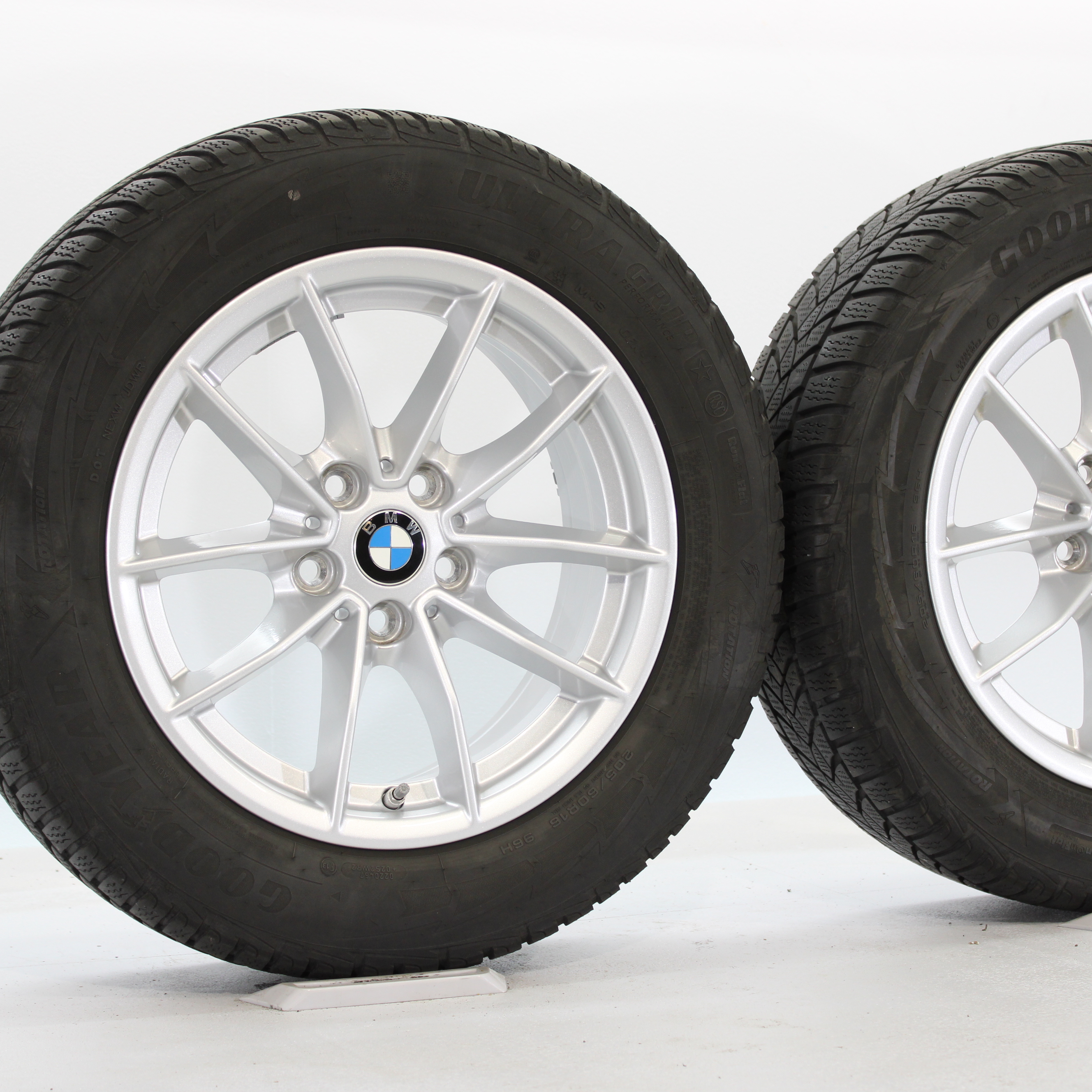 BMW 3er G20 G21 Winterräder 16 Zoll Styling 774 V-Speiche