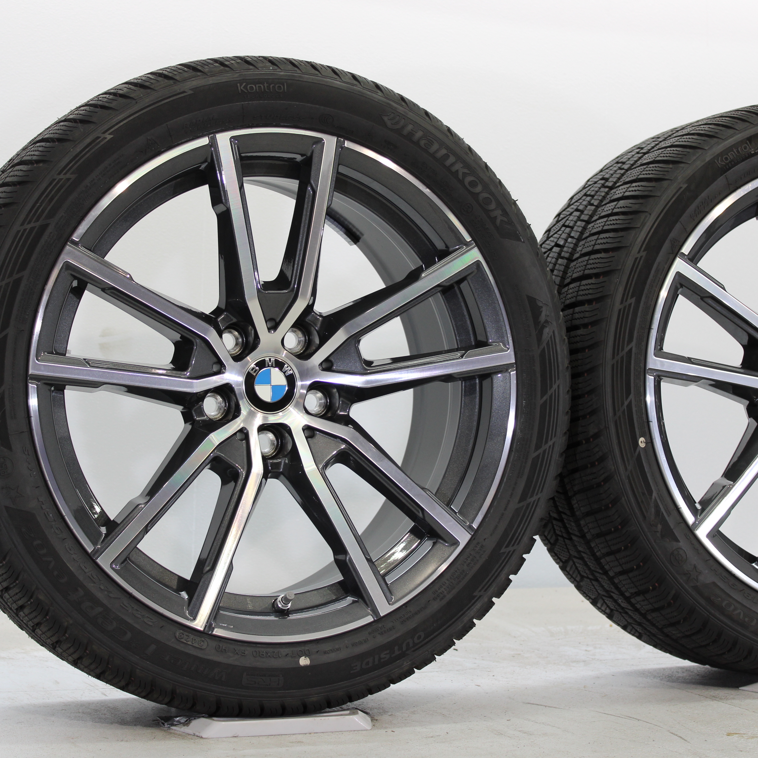 BMW 2er G42 3er G20 G21 4er G22 G23 Winterräder 18 Zoll Styling 780 V-Speiche