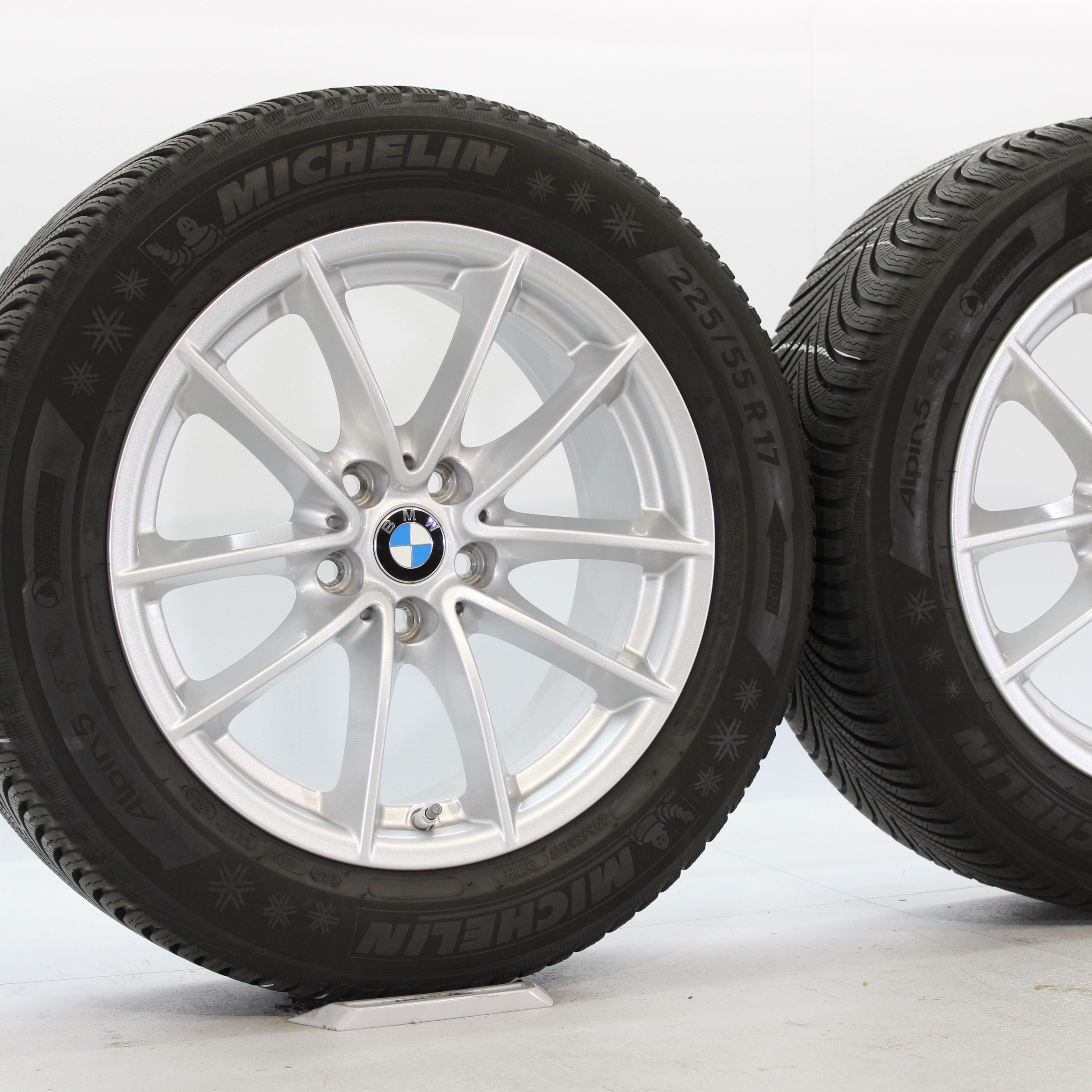 BMW 5er G30 G31 Winterräder 17 Zoll Styling 618 V-Speiche