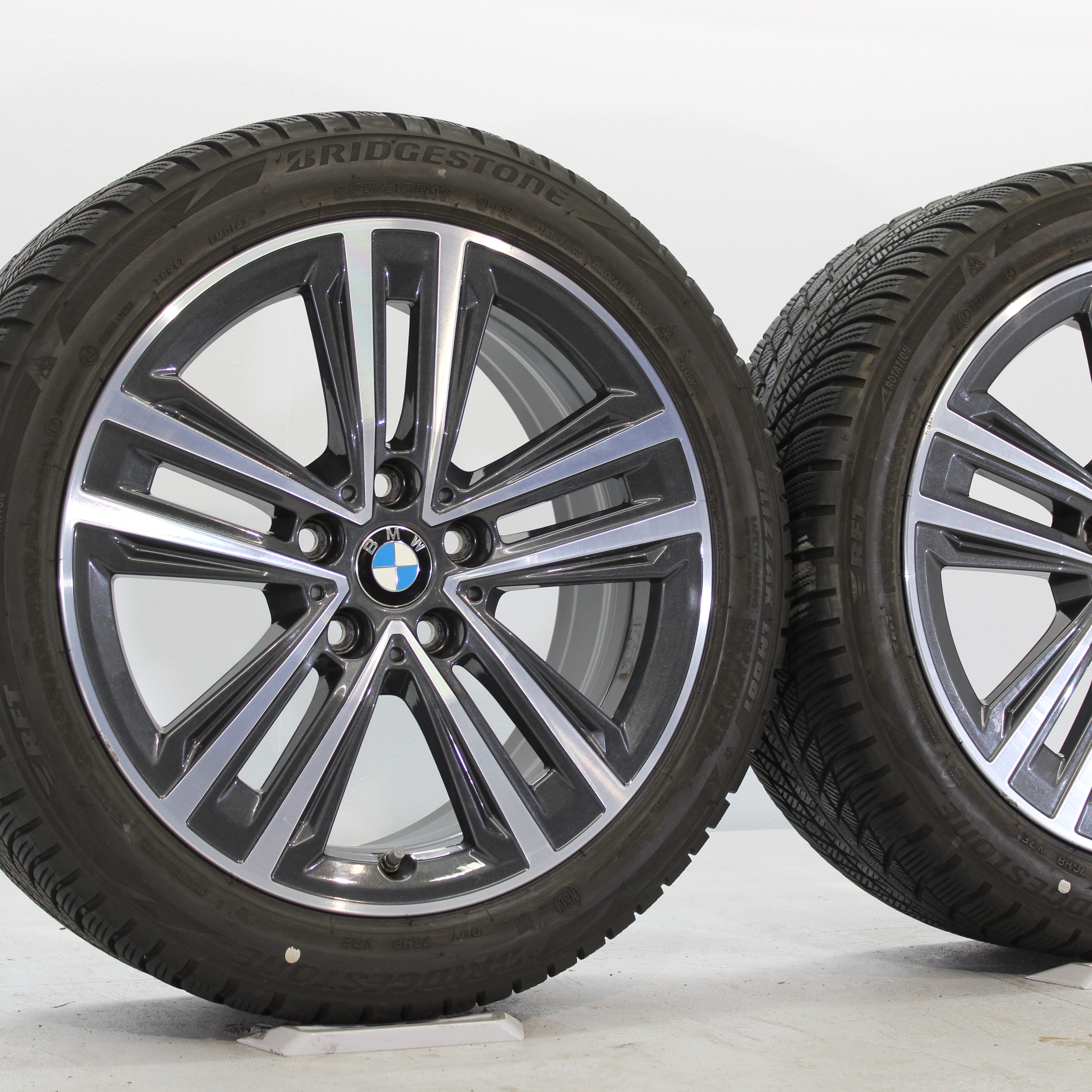 BMW 1er F40 2er F44 Winterräder 17 Zoll Styling Doppelspeiche 548