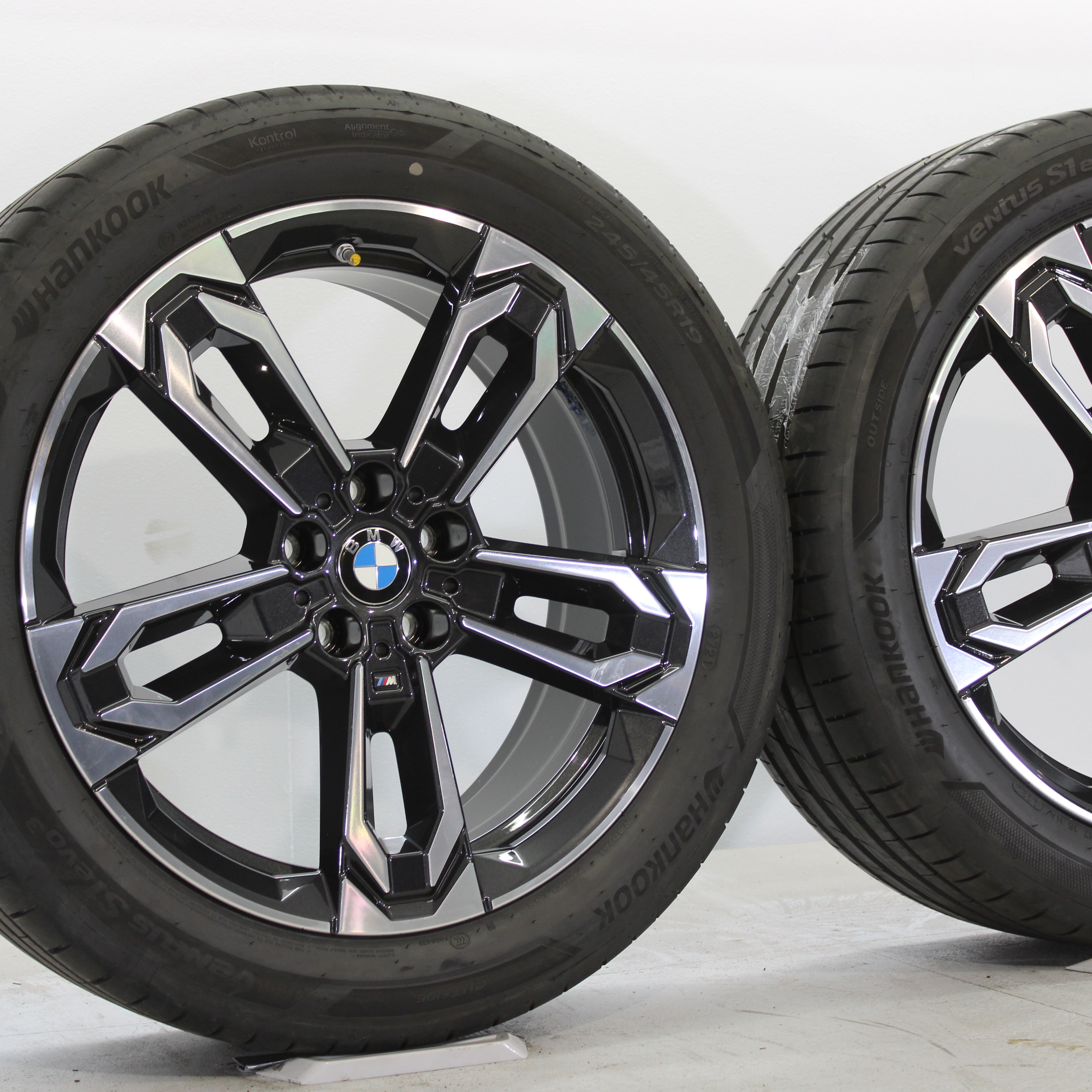 BMW X1 iX1 U11 X2 U10 Sommerräder 19 Zoll Styling M871 M-Doppelspeiche