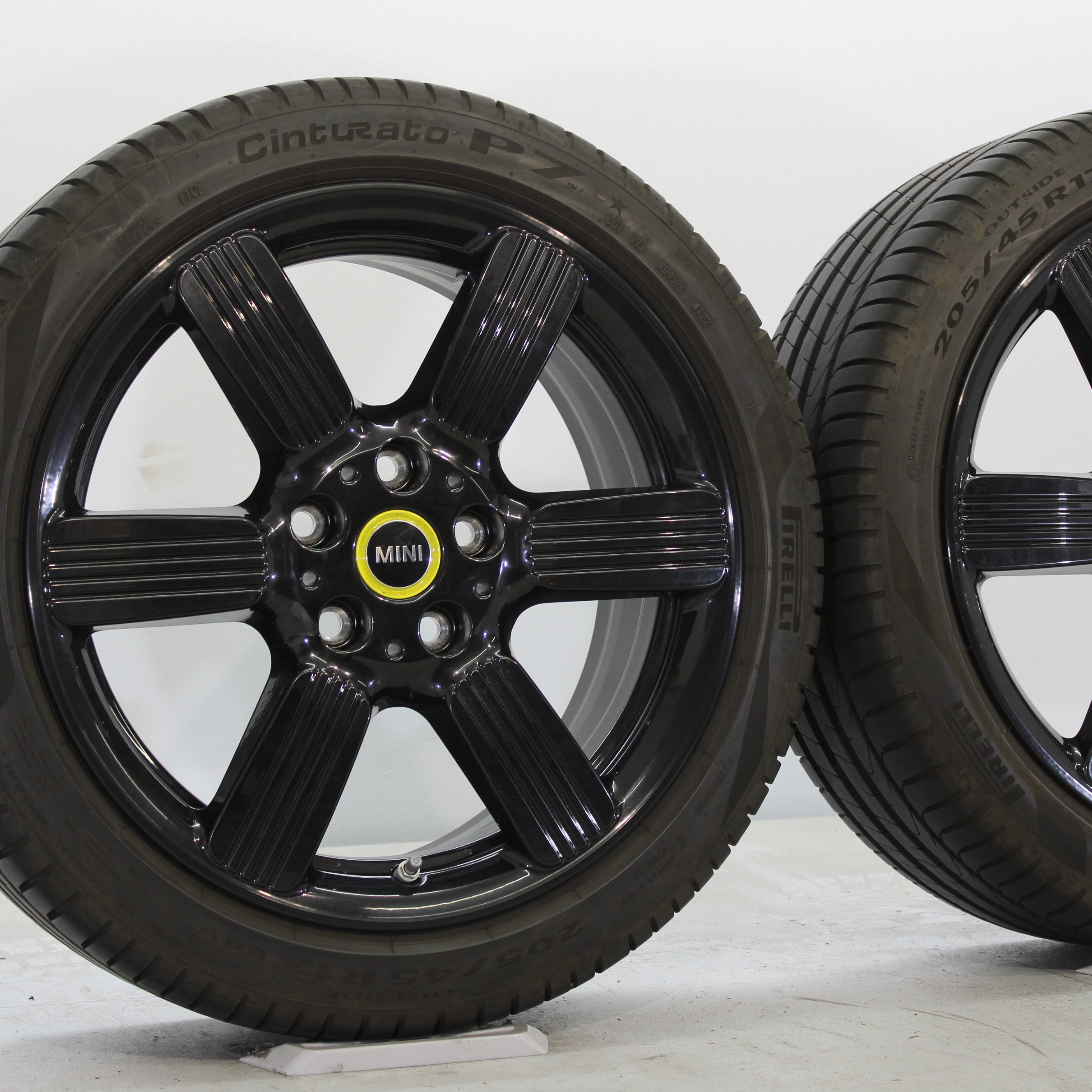 MINI F55 F56 F57 Sommerräder 17 Zoll Styling 525 60 Years Spoke