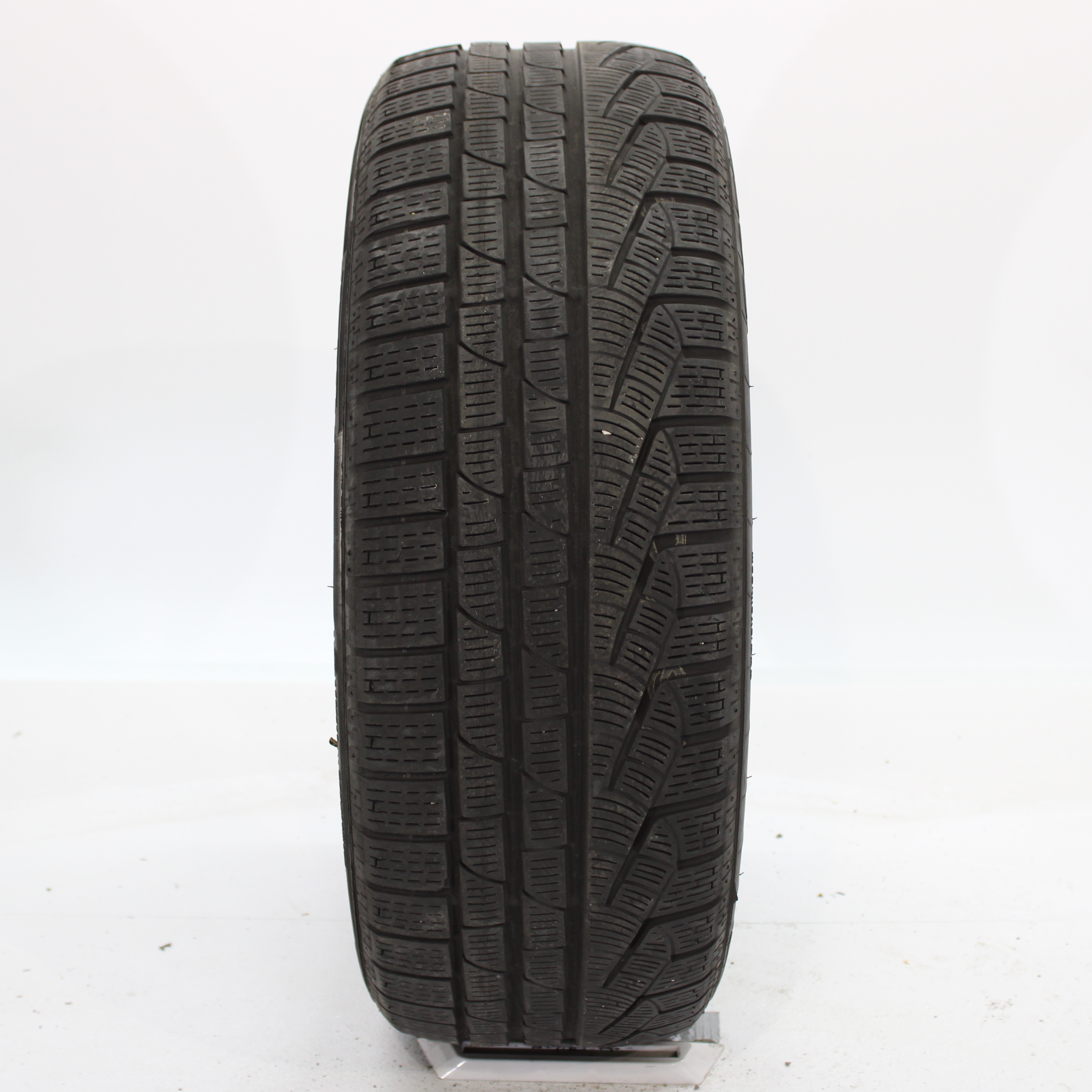 1x Winterreifen Pirelli Sottozero Winter 240 Serie II 225/45 R18 95V DOT2218 +4,5mm
