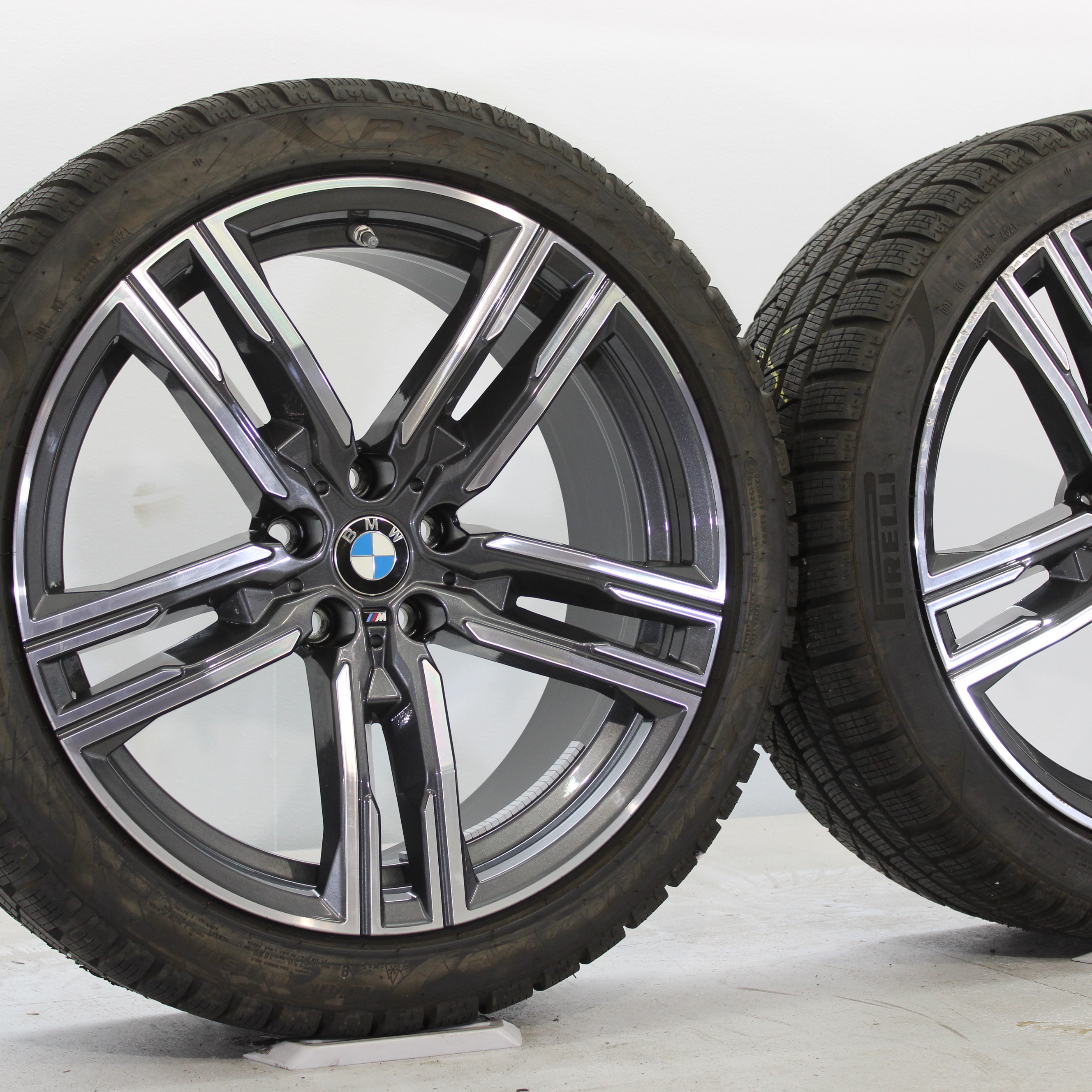 BMW 8er G14 G15 G16 Winterräder 19 Zoll Styling M727 M-Performance Doppelspeiche