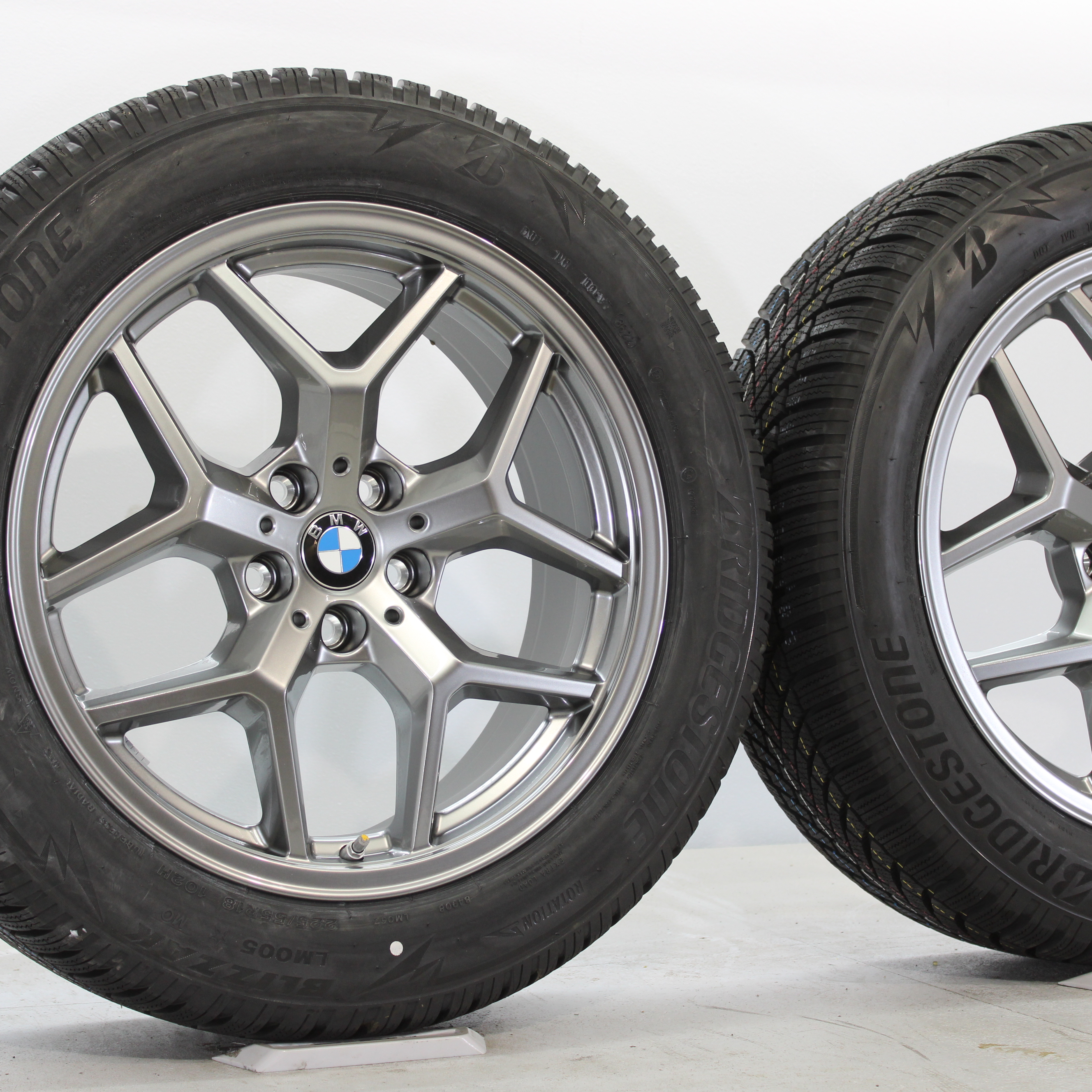 BMW 5er G60 G61 Winterräder 18 Zoll Styling 932 Y-Speiche