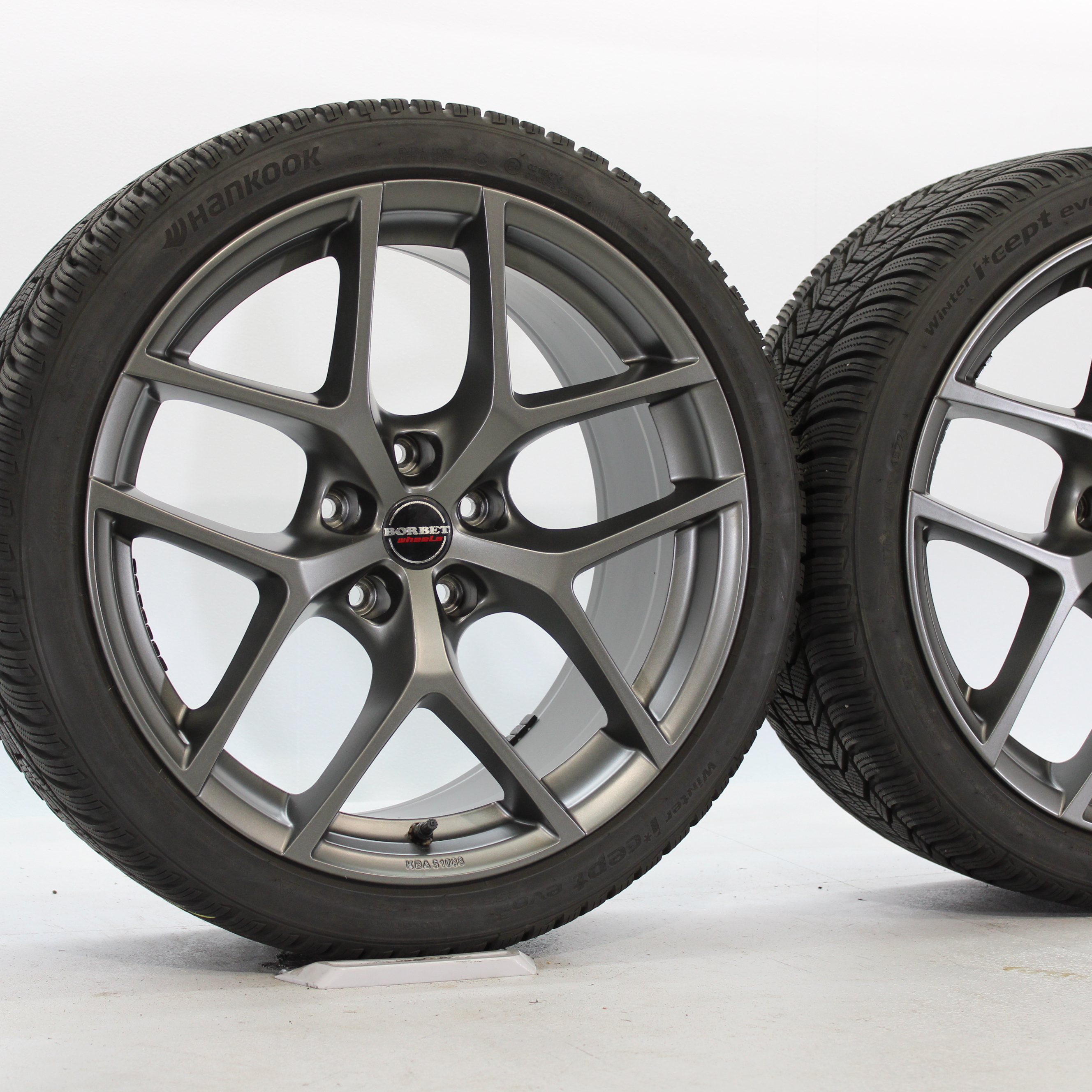 BMW M3 F80 M4 F82 F83 Winterräder 19 Zoll auf Alufelgen Borbet Y-9019 Y-Speiche