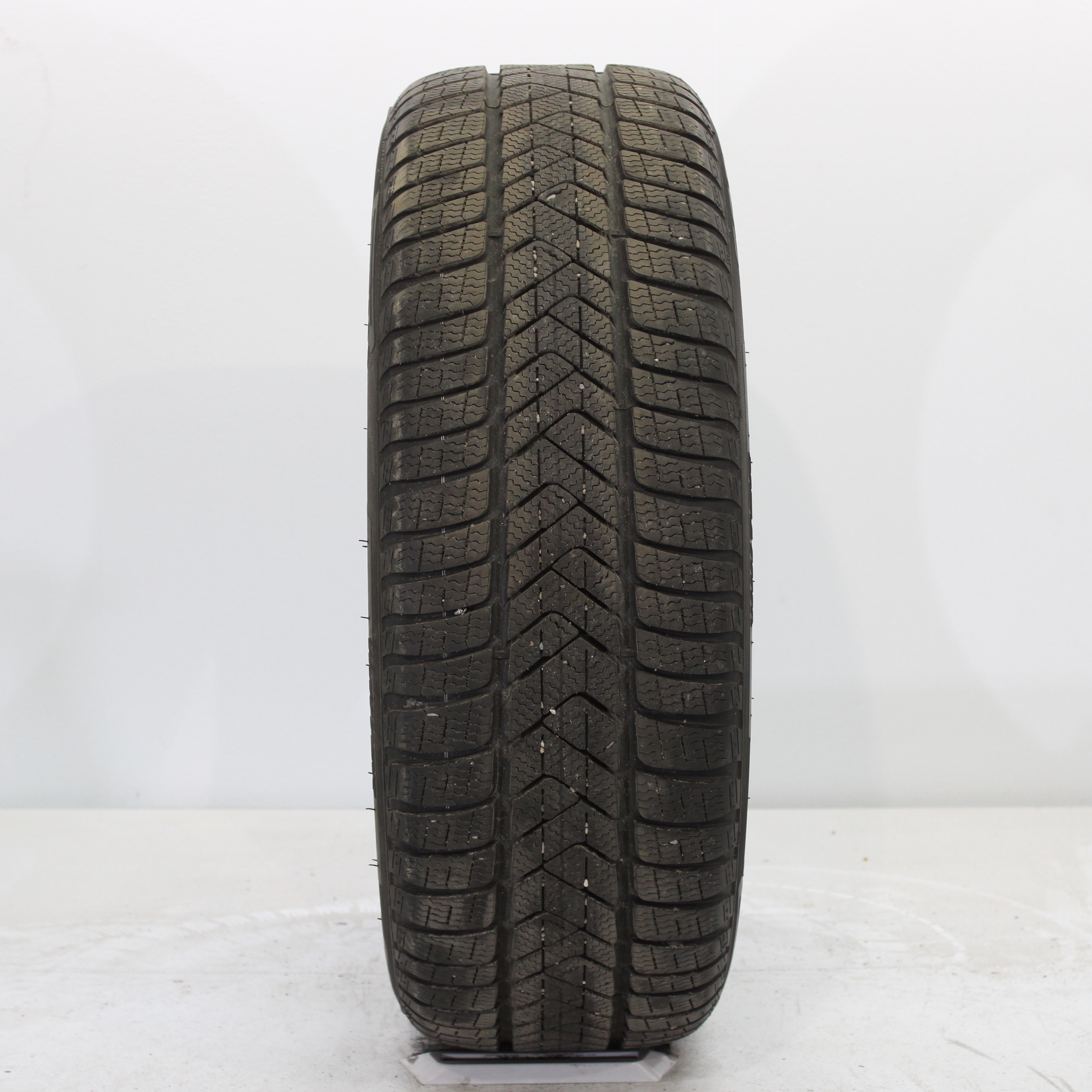 1x Winterreifen Pirelli Sottozero 3 245/50 R19 105V DOT2725 7,5mm