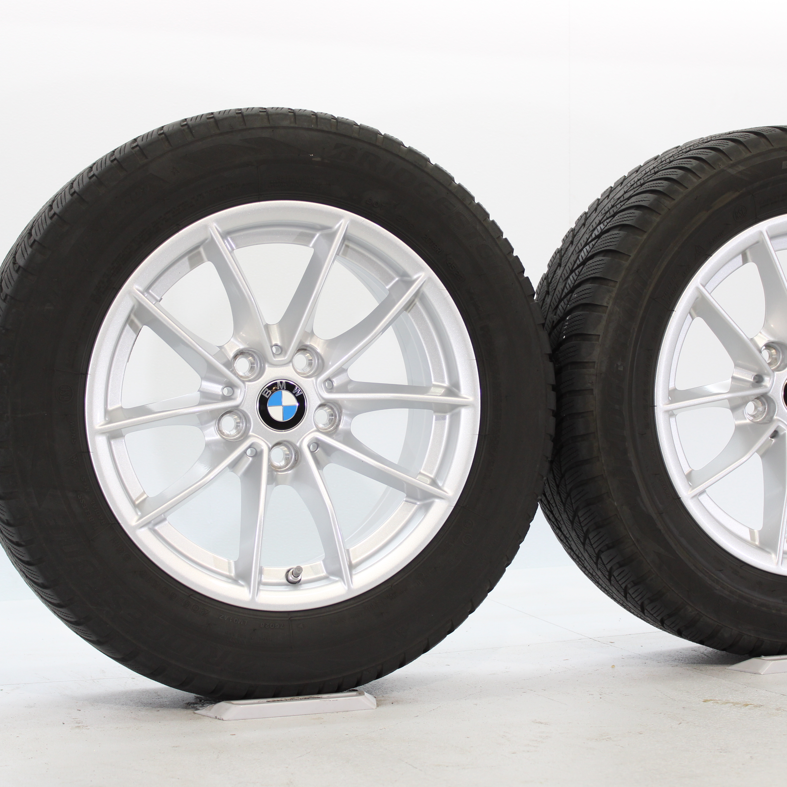 BMW 3er G20 G21 Winterräder 16 Zoll Styling 774 V-Speiche