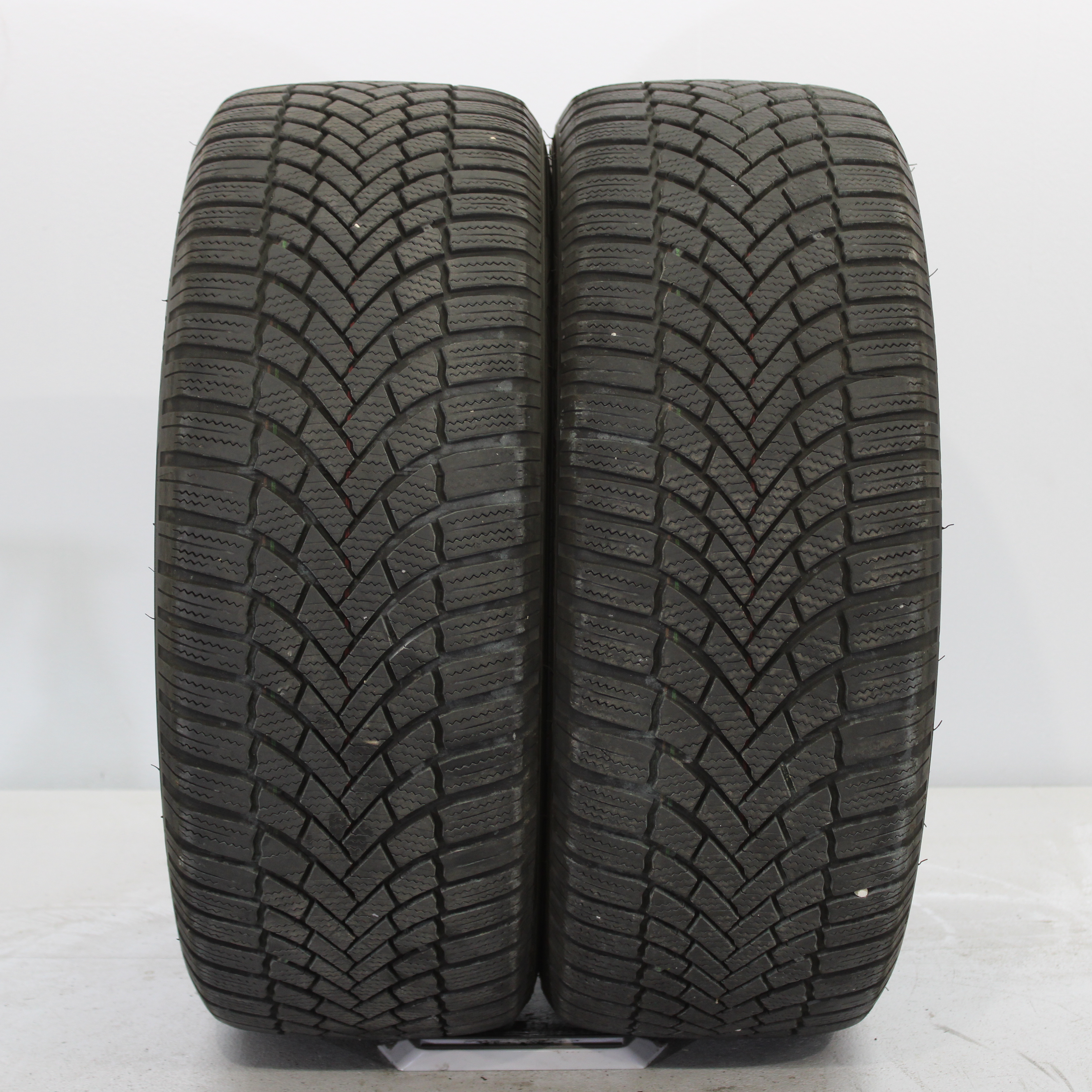 2x Winterreifen Bridgestone Blizzak LM005 235/55 R17 103V DOT4419 6mm