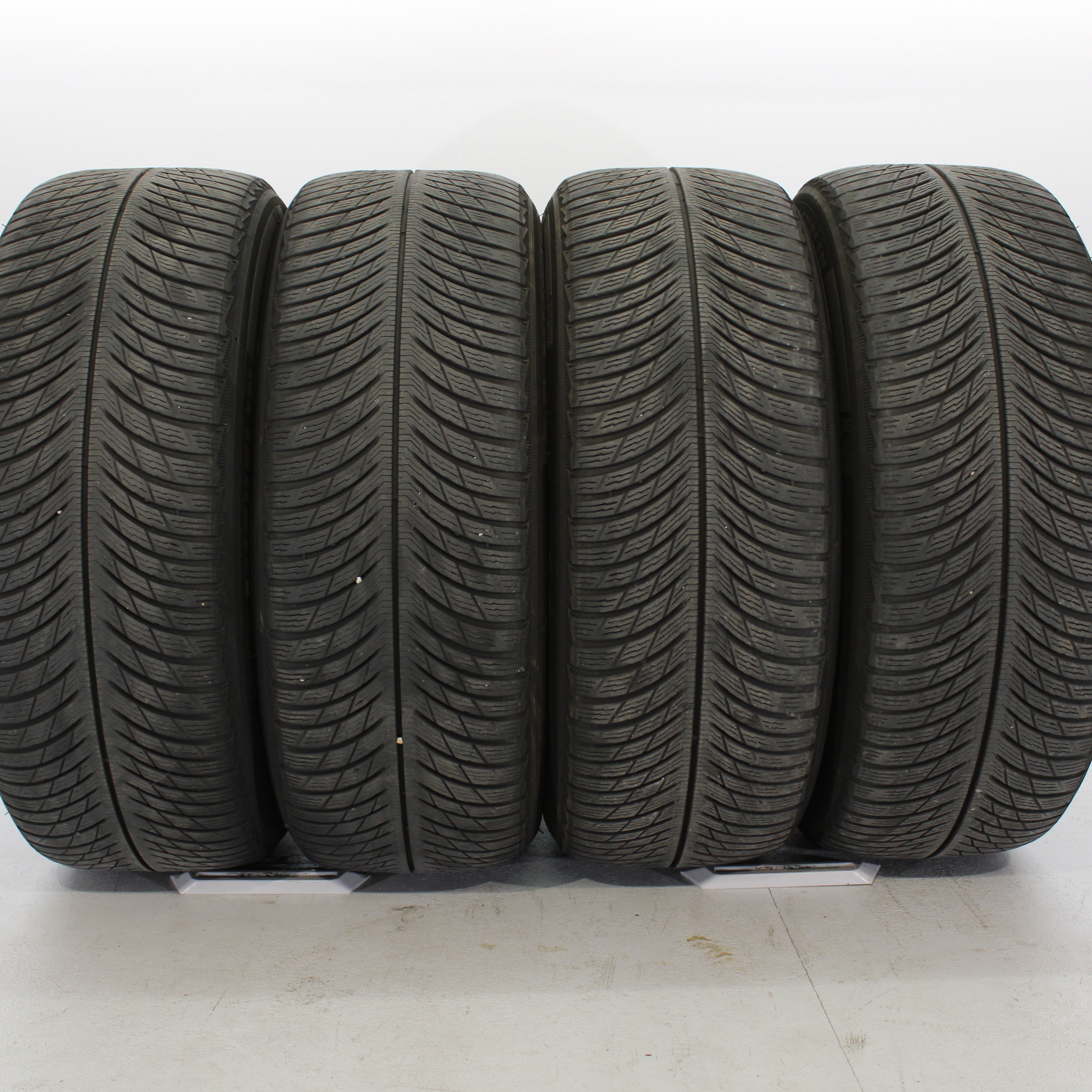 4x Winterreifen Michelin Pilot Alpin 5 ZP SUV 245/50 R19 105V DOT19 5mm