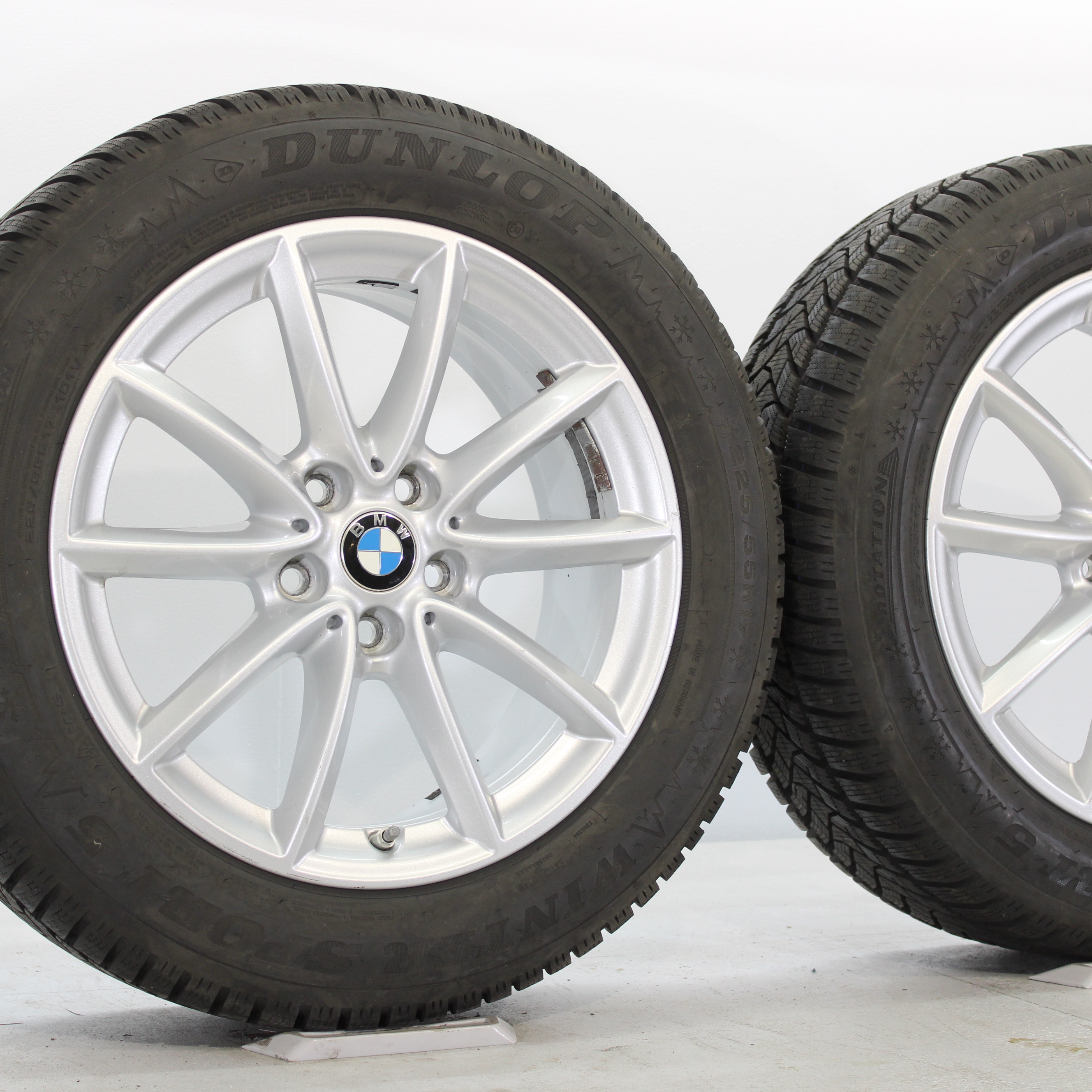 BMW X1 F48 X2 F39 Winterräder 17 Zoll Styling 560 V-Speiche